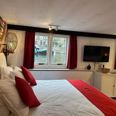 Boat No Breakfast Hotel Amsterdam Bagian luar foto