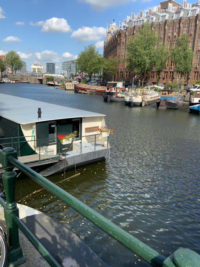 Boat No Breakfast Hotel Amsterdam Bagian luar foto